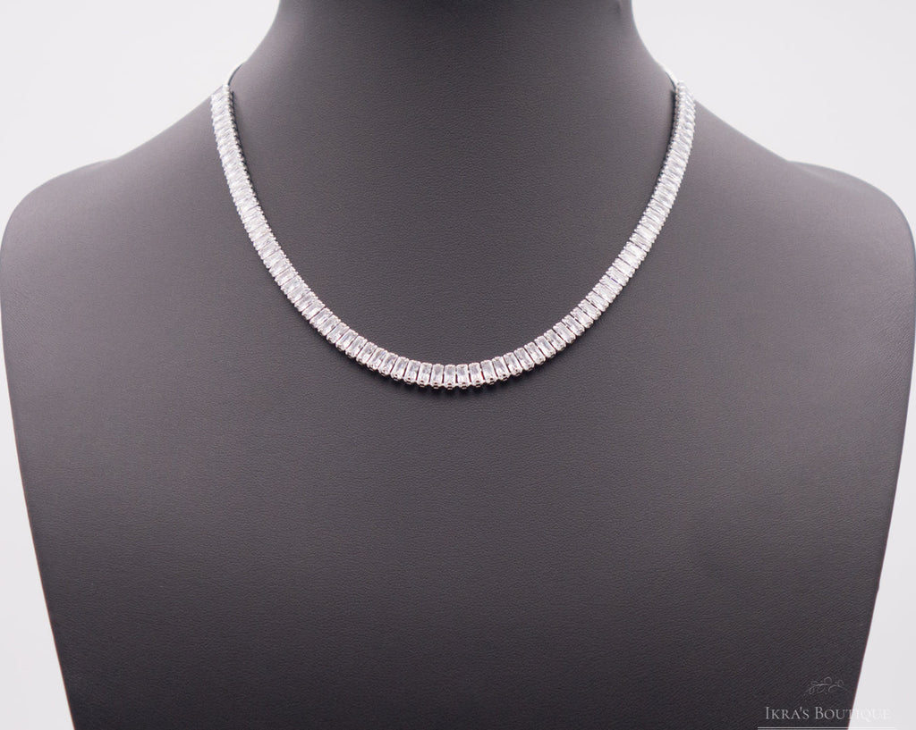 Gold ummantelte Geometric Zirkonia Halskette