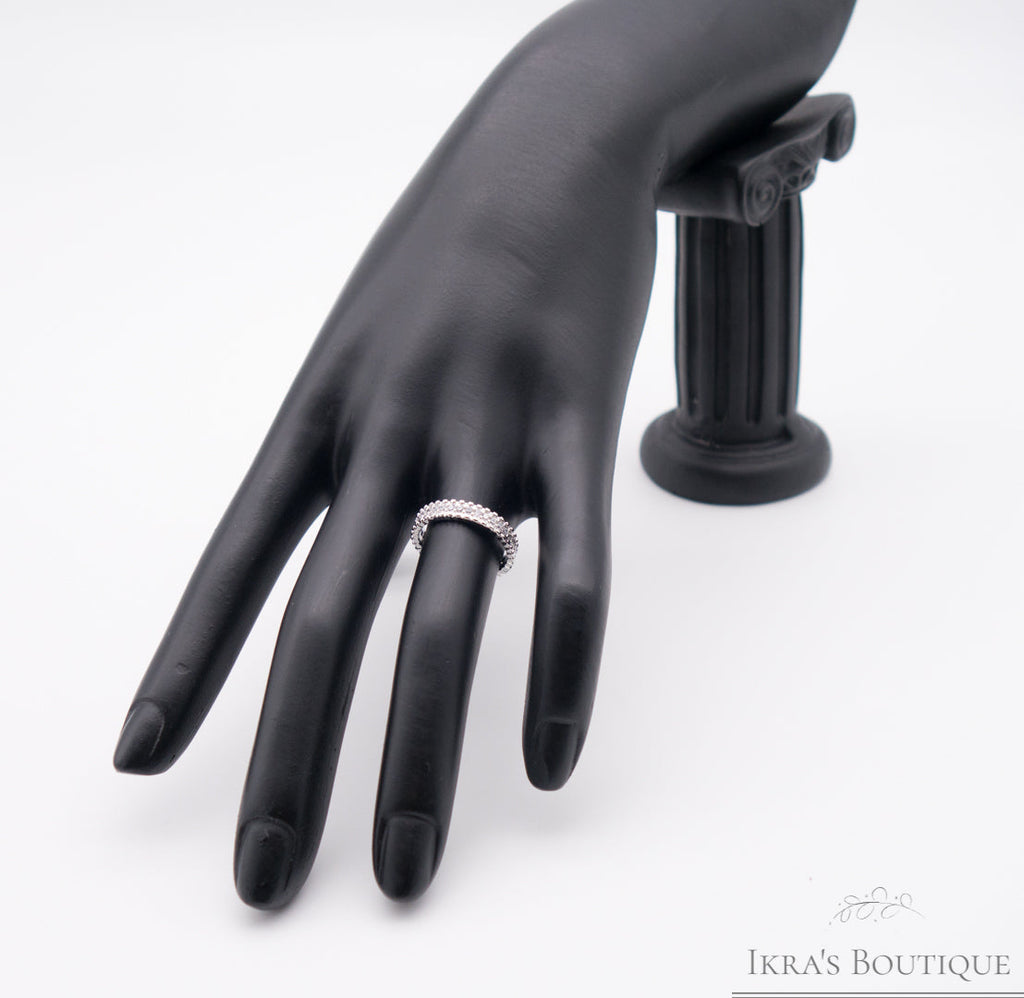Berceste series Round Zirkonia Ring