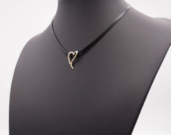 Gold ummantelte Black Zirkonia Heart Halskette - Ikra's Boutique