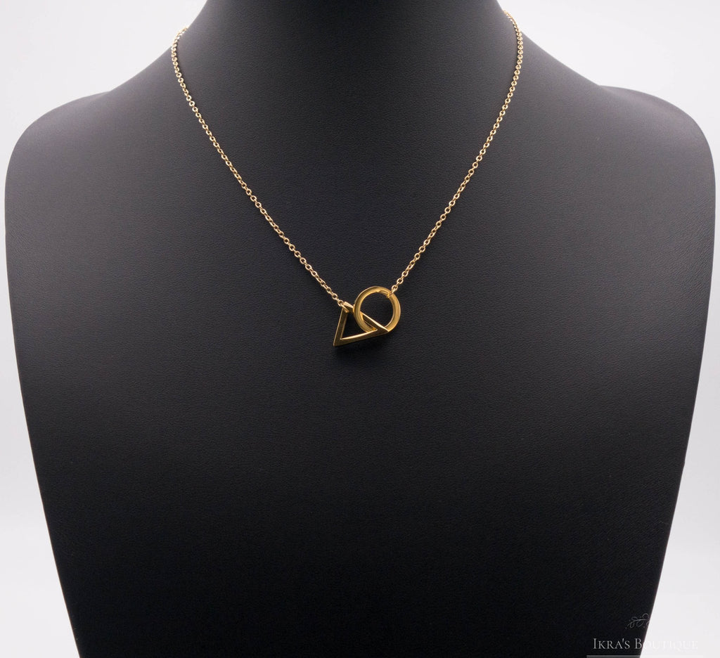 Gold ummantelte Circle & Triangle Halskette - Ikra's Boutique