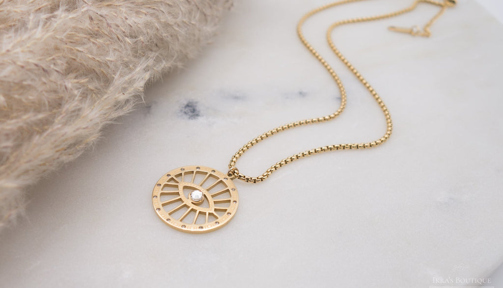 Gold ummantelte Eye of Horus Halskette - Ikra's Boutique