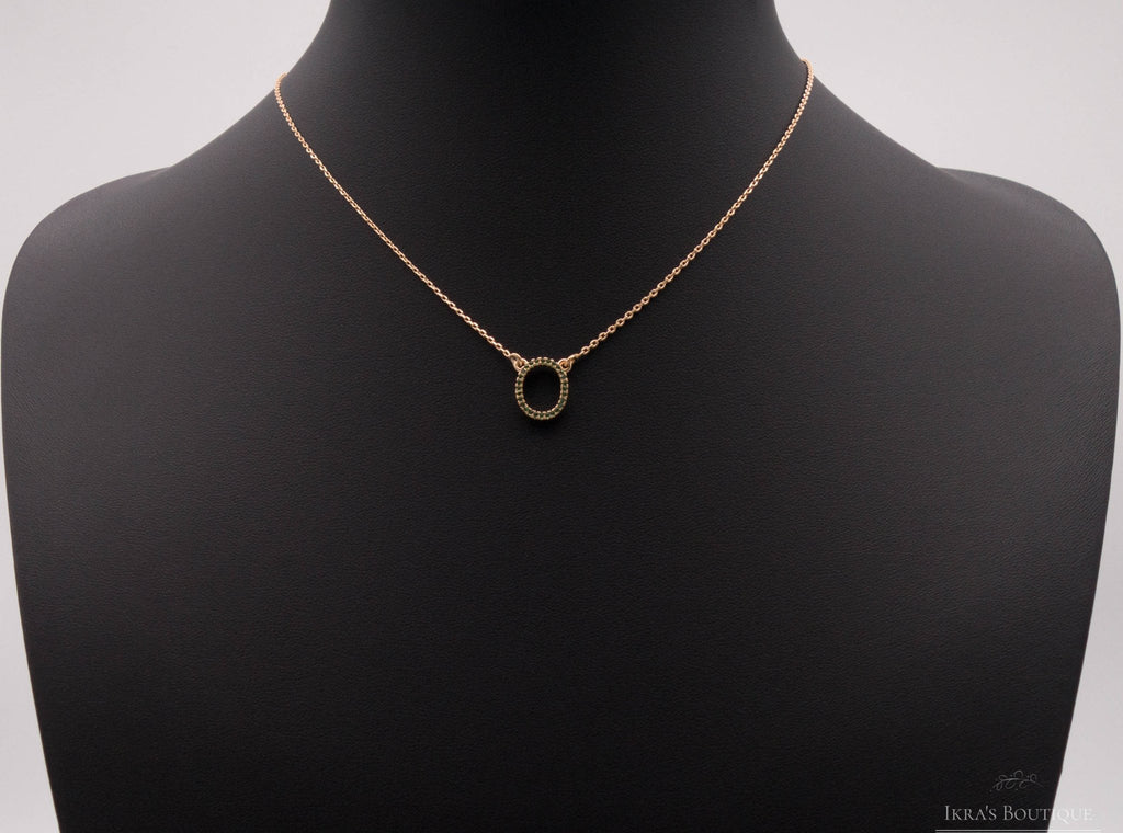Gold ummantelte Oval Zirkonia Circle Halskette - Ikra's Boutique